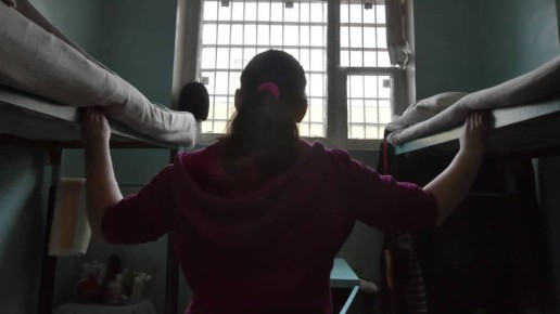 Кабмин отклонил законопроект об УДО для матерей с детьми до 14 лет