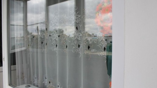 Как достичь идеальной чистоты окон за пенни: секрет простого решения