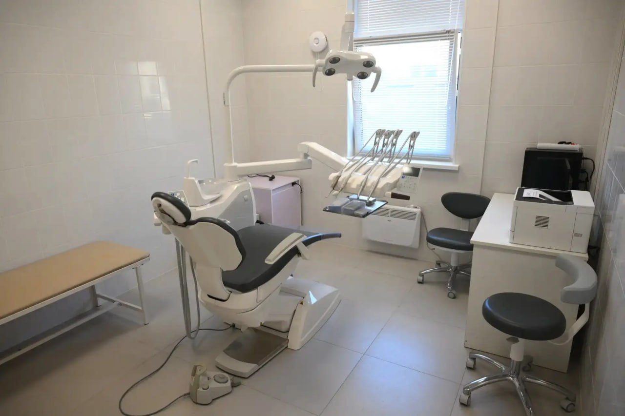 Артур Парфенчиков: В селе Деревянное сегодня первый день работы новой врачебной амбулатории Артур Парфенчиков: В селе Деревянное сегодня первый день работы новой врачебной амбулатории