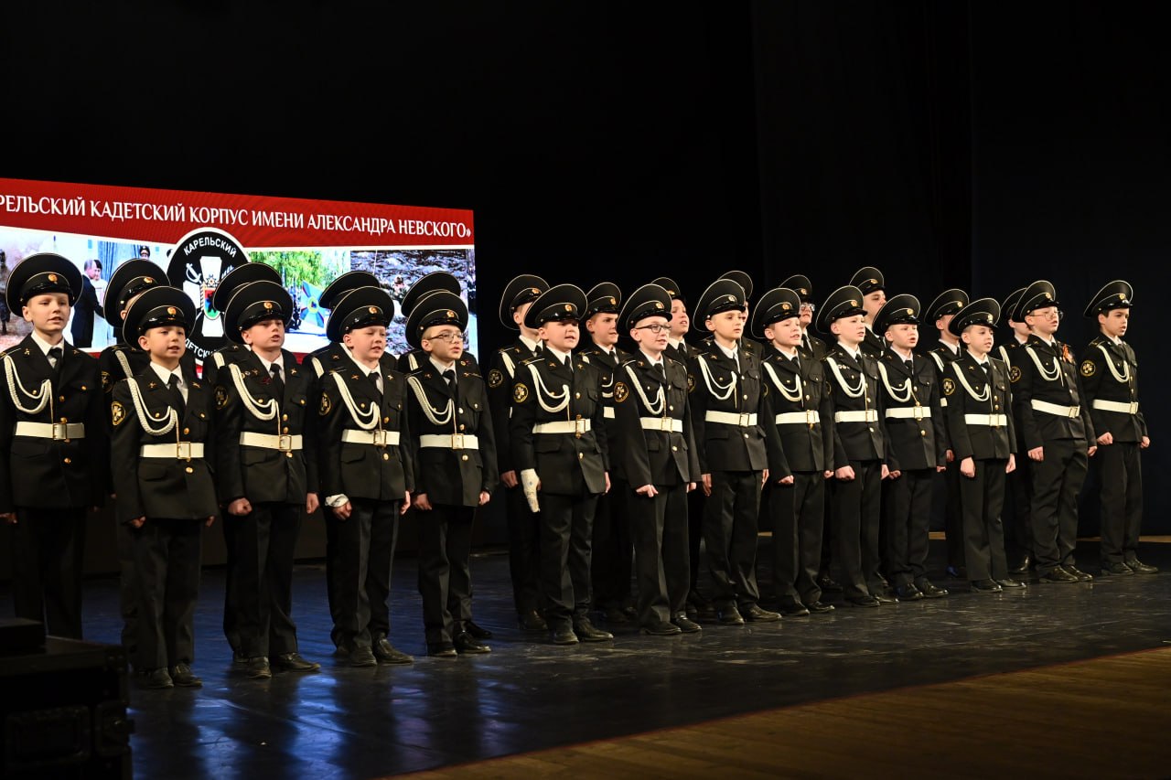 Артур Парфенчиков: Они защищают. Спасают. Помогают Артур Парфенчиков: Они защищают. Спасают. Помогают