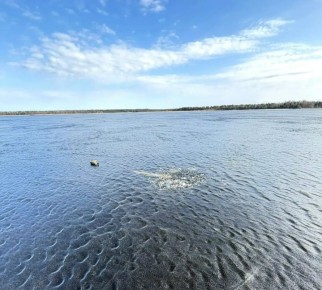 Спасатели подняли тело утонувшего на Онежском озере рыбака