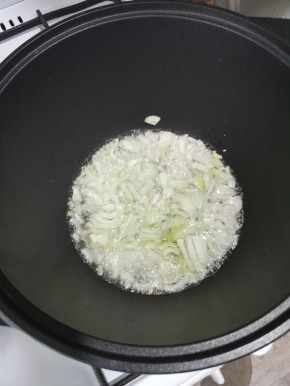 Куриная печень в сливочно-сметанном соусе: сытный и вкусный ужин