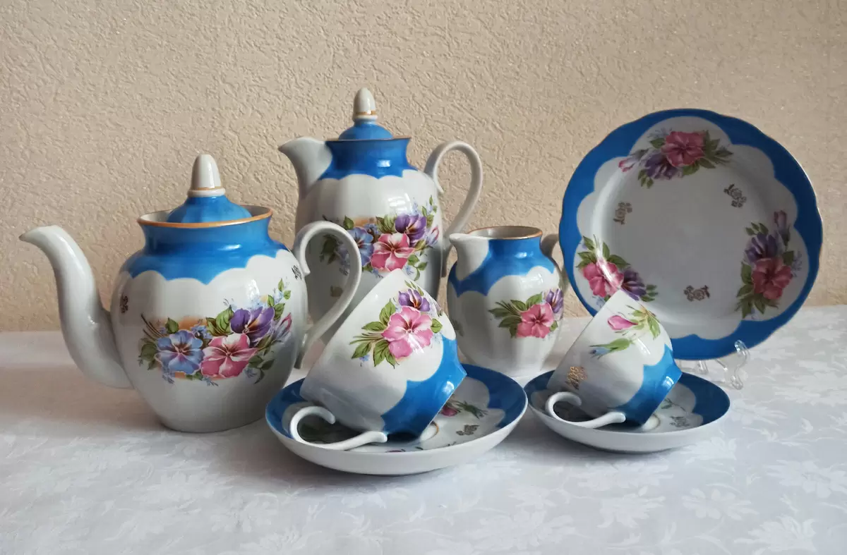 Поиски фарфорового идеала и удивительные оттенки синего