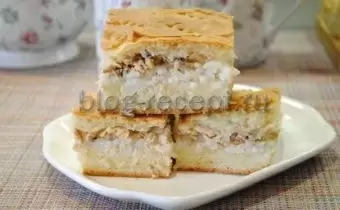 Вкусный и неожиданный: как приготовить замороженный пирог с горбушей и рисом