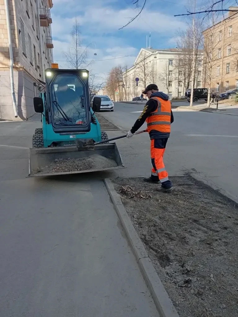 Колыхматова: Подрядчик продолжает уборку и вывоз смета с городских дорог и тротуаров