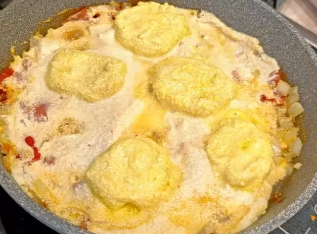 Веганская шакшука: восточное вдохновение без яиц