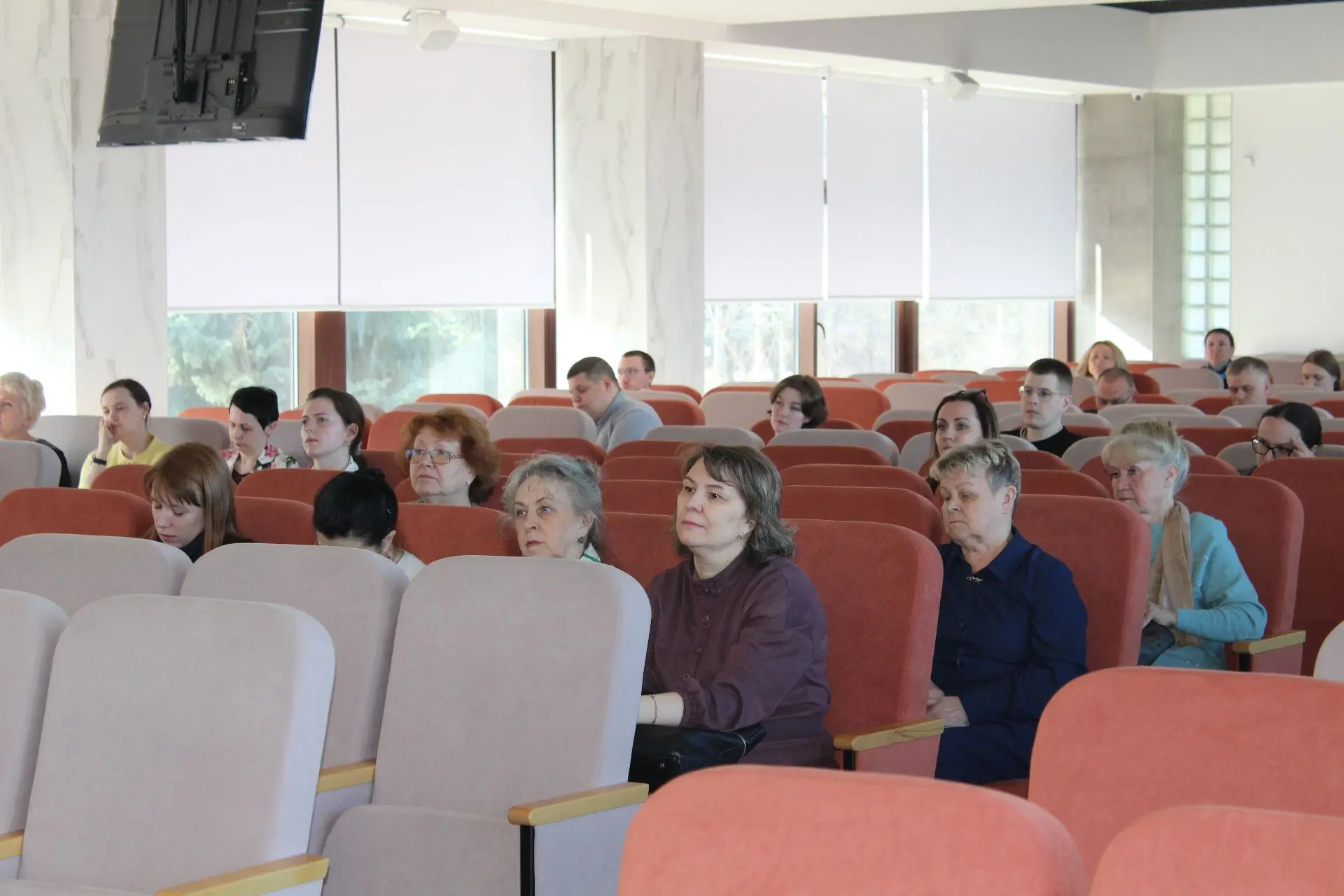 Колыхматова: Сегодня в Администрации прошел первый обучающий семинар, посвященный обновлению и созданию школьных музеев Колыхматова: Сегодня в Администрации прошел первый обучающий семинар, посвященный обновлению и созданию школьных музеев