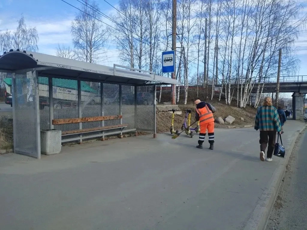 Колыхматова: Подрядчик продолжает уборку и вывоз смета с городских дорог и тротуаров Колыхматова: Подрядчик продолжает уборку и вывоз смета с городских дорог и тротуаров