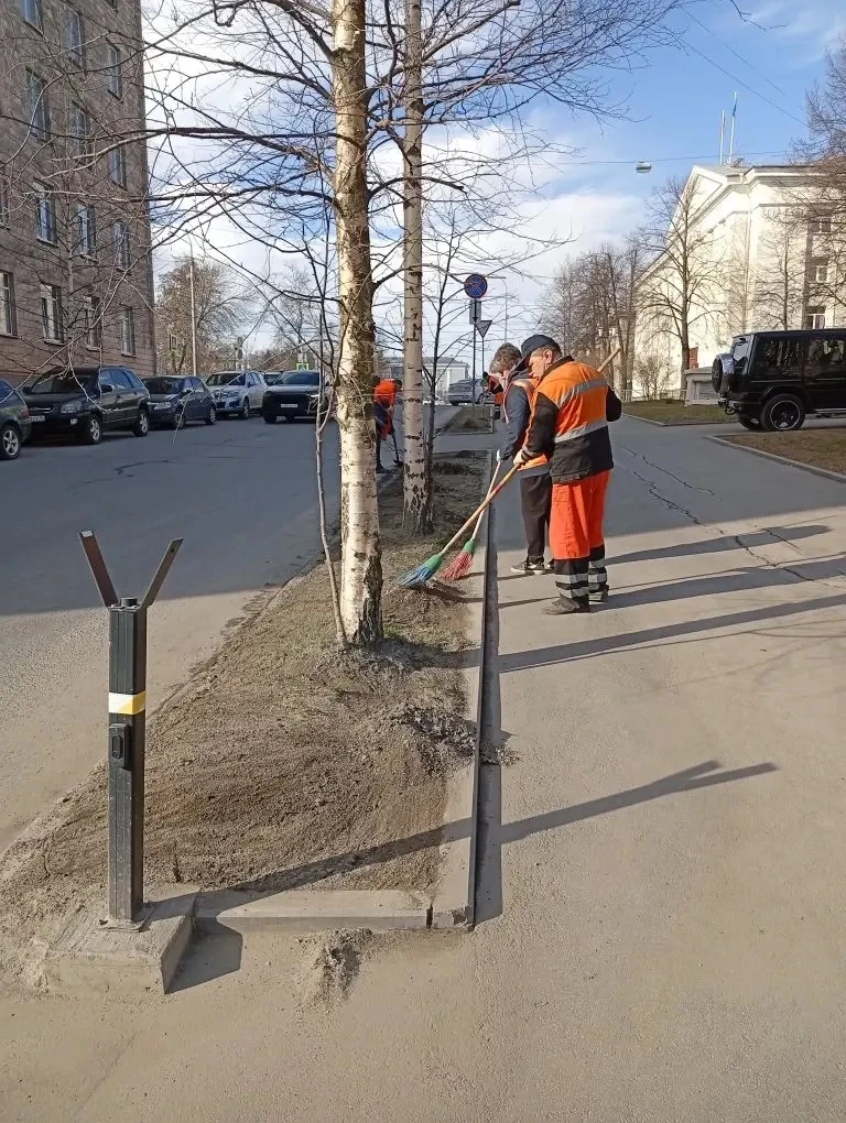 Колыхматова: Подрядчик продолжает уборку и вывоз смета с городских дорог и тротуаров Колыхматова: Подрядчик продолжает уборку и вывоз смета с городских дорог и тротуаров