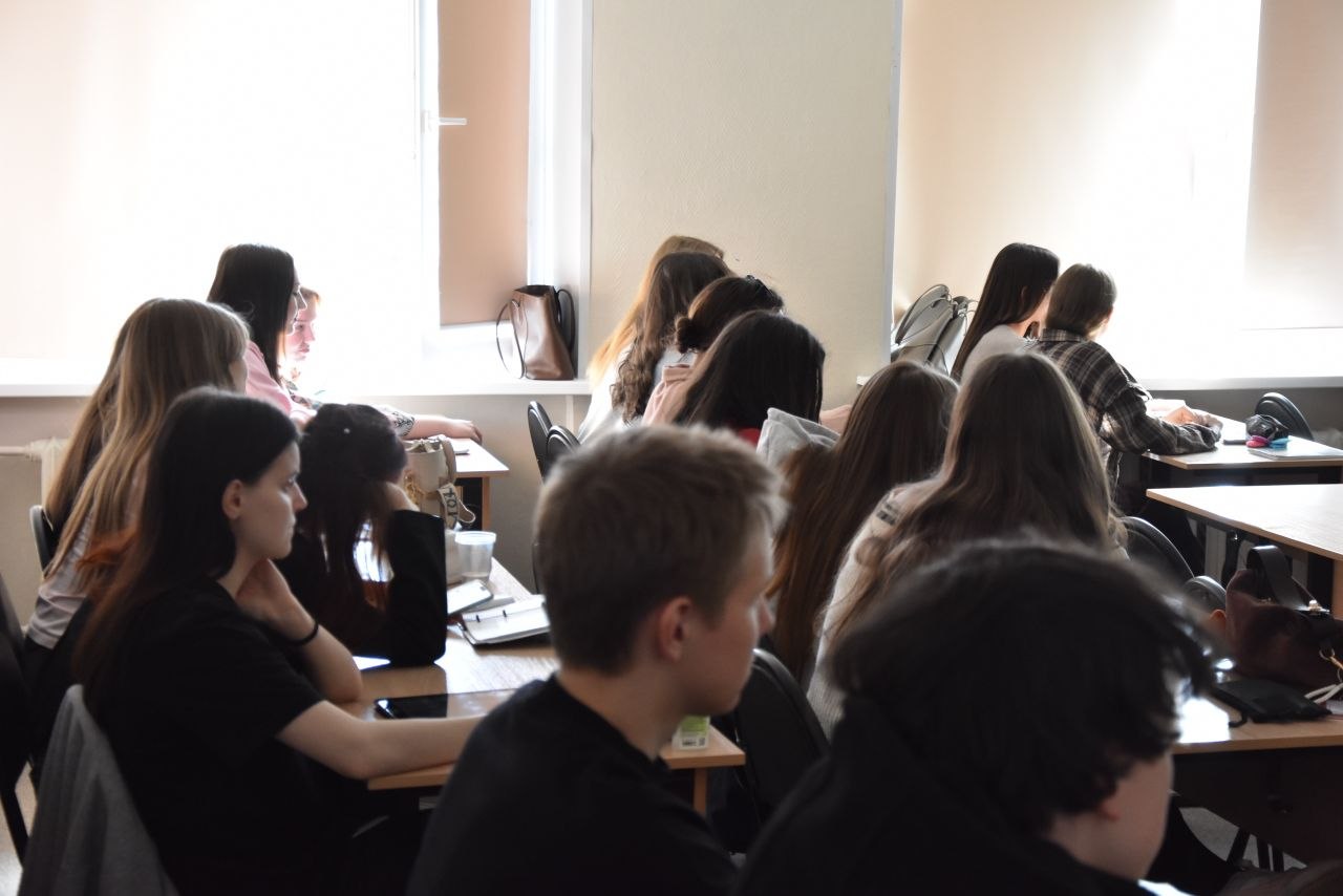 В Президентской академии состоялось мероприятие, посвященное Дню молодого избирателя В Президентской академии состоялось мероприятие, посвященное Дню молодого избирателя