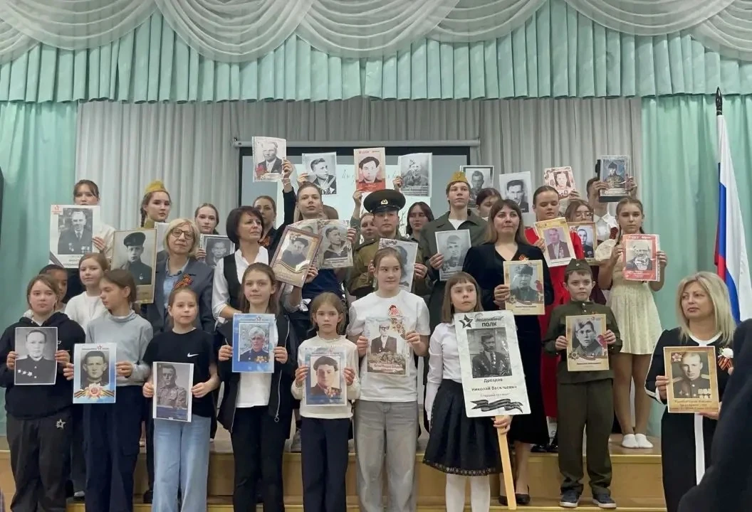 Колыхматова: В школе №8 имени Н.Г. Варламова прошёл трогательный концерт «Этот День Победы» Колыхматова: В школе №8 имени Н.Г. Варламова прошёл трогательный концерт «Этот День Победы»