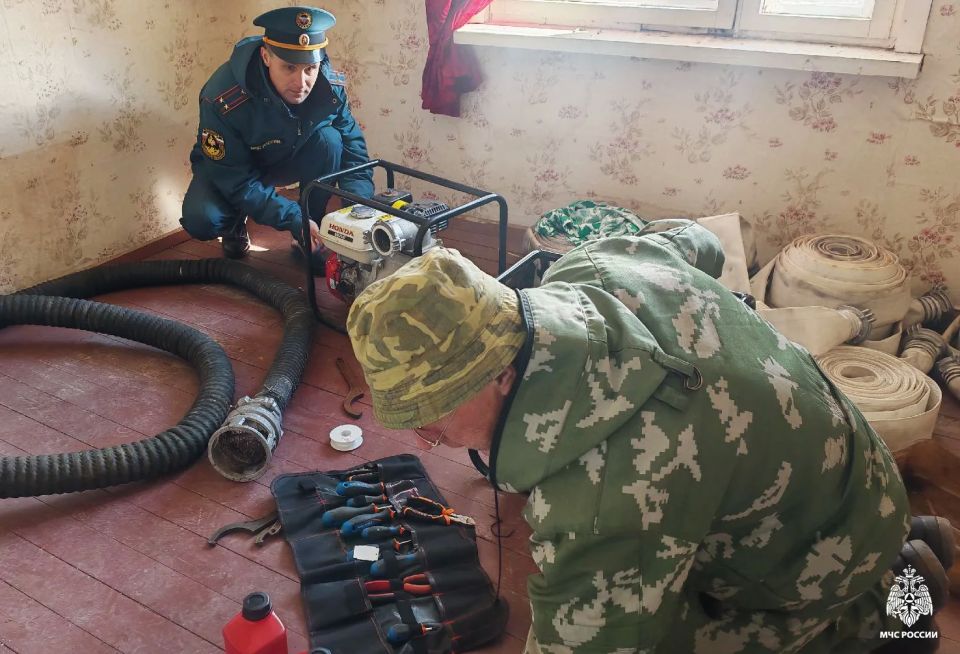 В Кемском округе проверили готовность добровольных пожарных формирований