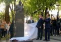 В Смоленске у драмтеатра открыли памятник Александру Грибоедову