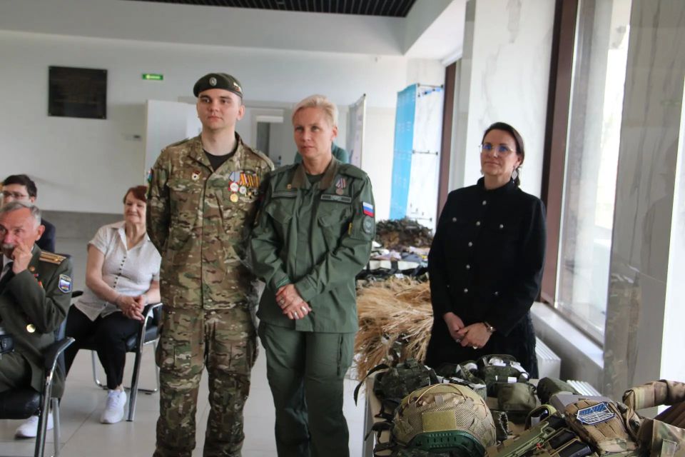 Колыхматова: Сегодня в зимнем саду Администрации открыли фотовыставку «Тепло сердец»! Колыхматова: Сегодня в зимнем саду Администрации открыли фотовыставку «Тепло сердец»!