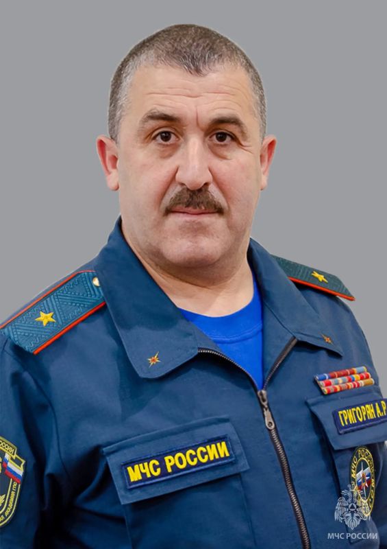 Глава МЧС России Александр Куренков провел еженедельное селекторное совещание Глава МЧС России Александр Куренков провел еженедельное селекторное совещание