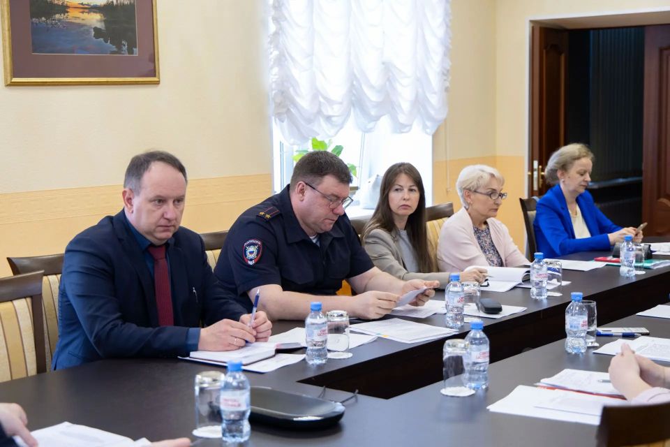 Изменение административного законодательства республики обсудили в парламенте Карелии Изменение административного законодательства республики обсудили в парламенте Карелии