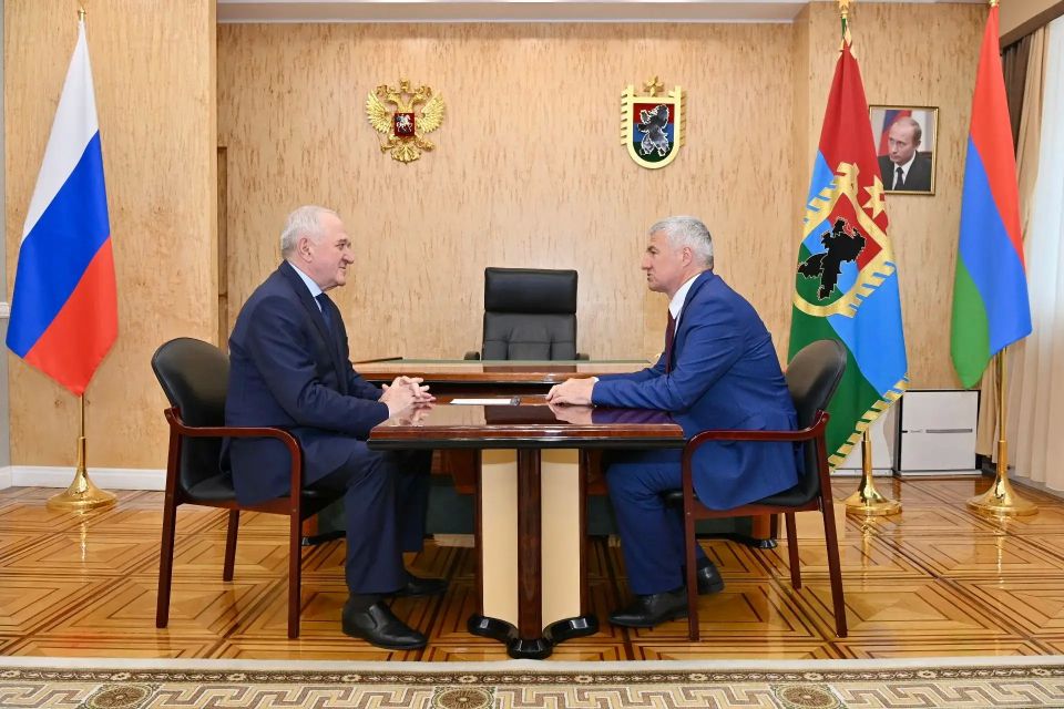 Артур Парфенчиков: В Карелию прибыли сенаторы Совета Федерации Артур Парфенчиков: В Карелию прибыли сенаторы Совета Федерации
