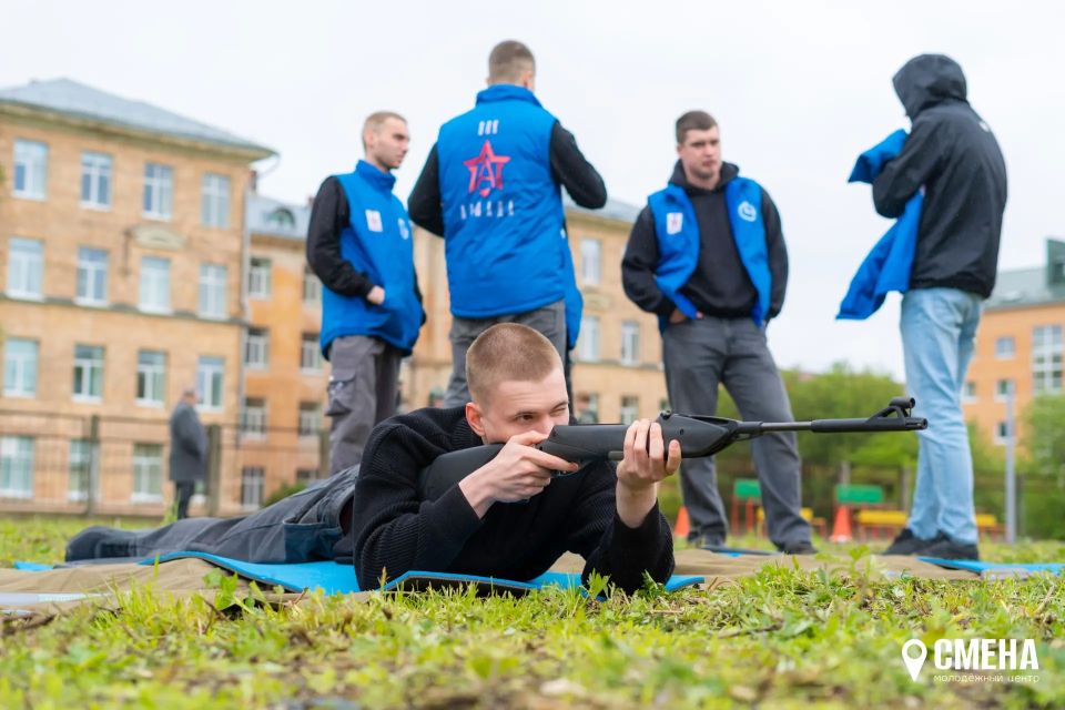 Колыхматова: Республиканский фестиваль допризывной молодёжи «К службе в армии готов!» проводит наш центр «Смена» в Петрозаводске Колыхматова: Республиканский фестиваль допризывной молодёжи «К службе в армии готов!» проводит наш центр «Смена» в Петрозаводске