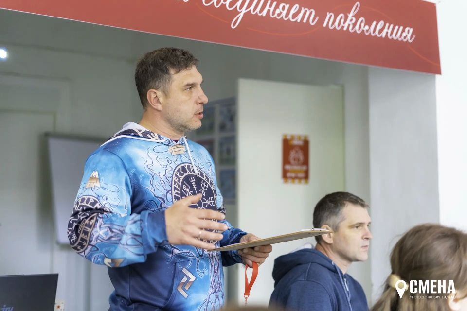 Колыхматова: В Молодёжном центре «Смена» сошлись искусство, образование и патриотическое воспитание Колыхматова: В Молодёжном центре «Смена» сошлись искусство, образование и патриотическое воспитание