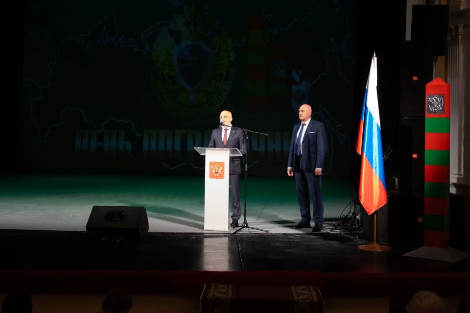 В Карелии отметили День пограничника В Карелии отметили День пограничника