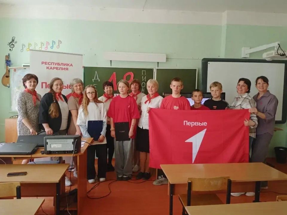 Артур Парфенчиков: 23 первичных отделения «Движения Первых» из Карелии получат почти 5 миллионов рублей на развитие! Артур Парфенчиков: 23 первичных отделения «Движения Первых» из Карелии получат почти 5 миллионов рублей на развитие!