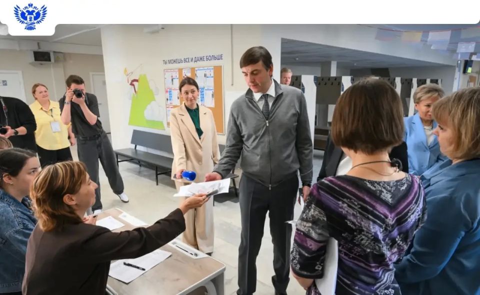 Сергей Кравцов оценил работу одного из пунктов проведения ЕГЭ в Петрозаводске