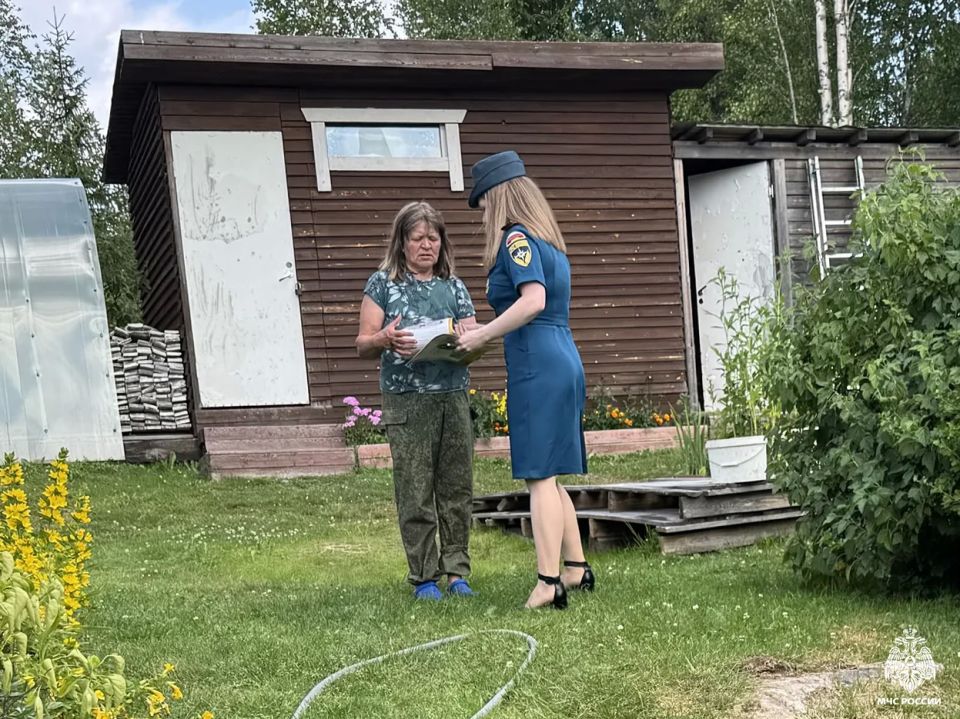 В Костомукше провели подворовой обход В Костомукше провели подворовой обход