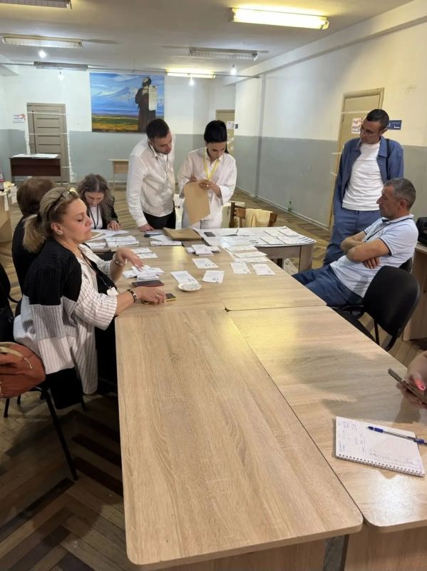 Председатель Избиркома Карелии принял участие в наблюдении за голосованием в Армении Председатель Избиркома Карелии принял участие в наблюдении за голосованием в Армении