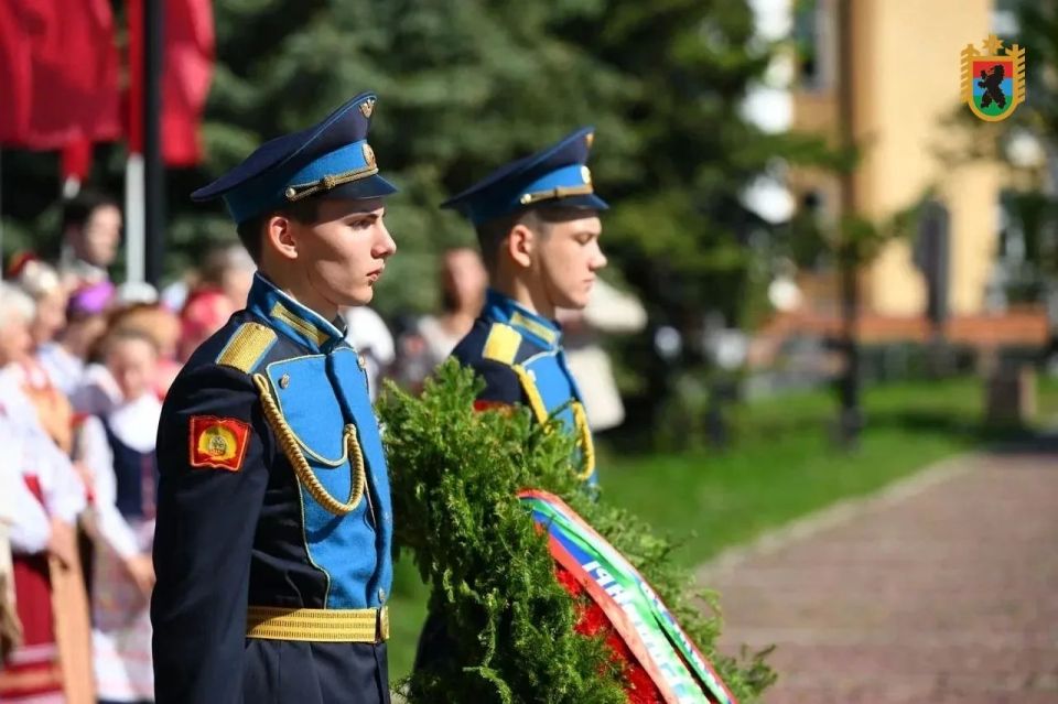 Сегодня Карелия отмечает 106 лет образования государственности Сегодня Карелия отмечает 106 лет образования государственности