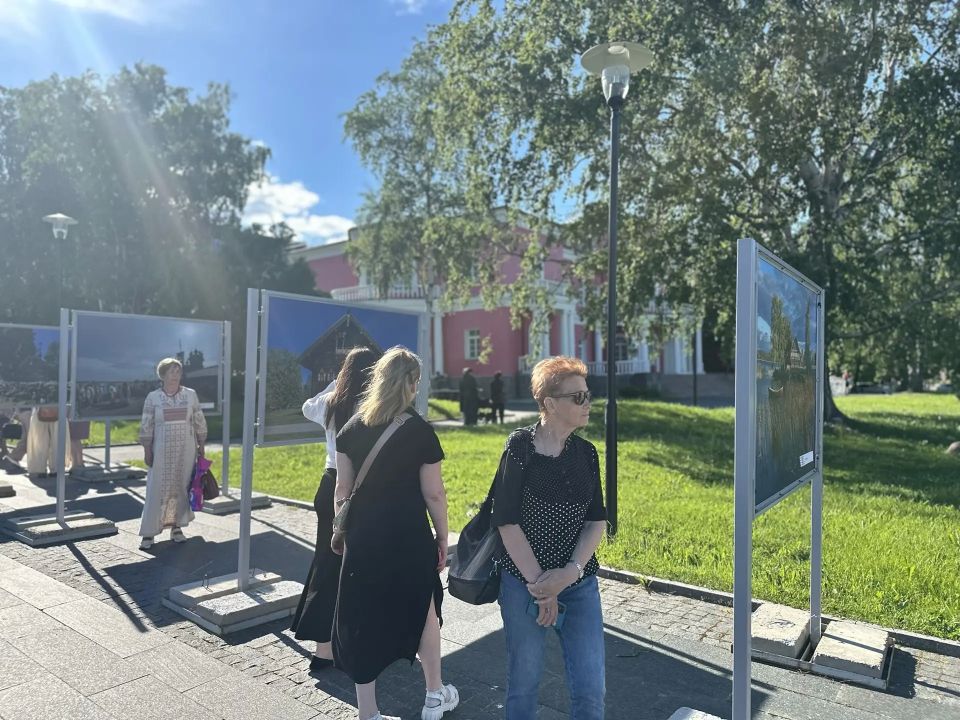 Колыхматова: В Петрозаводске открыли замечательную фотовыставку «Вечный остров», посвященную 60-летию музея-заповедника «Кижи» Колыхматова: В Петрозаводске открыли замечательную фотовыставку «Вечный остров», посвященную 60-летию музея-заповедника «Кижи»