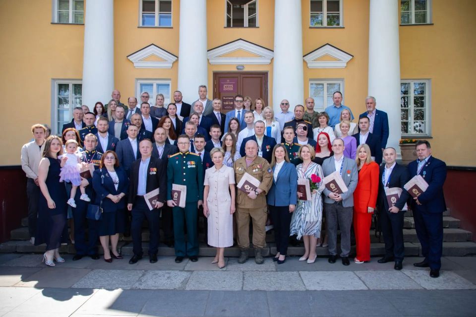 Участники первого потока кадровой программы «Герои Карелии» получили дипломы Участники первого потока кадровой программы «Герои Карелии» получили дипломы