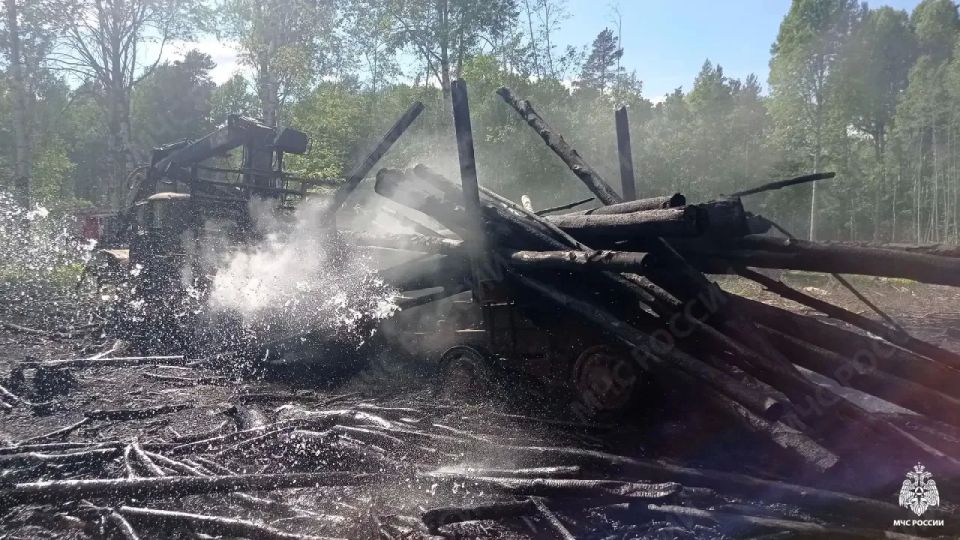 За прошедшие сутки подразделения территориального пожарно-спасательного гарнизона Республики Карелия реагировали на 9 оперативных событий: За прошедшие сутки подразделения территориального пожарно-спасательного гарнизона Республики Карелия реагировали на 9 оперативных событий: