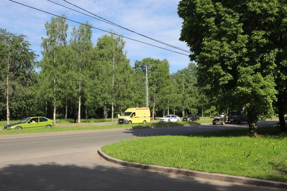 Скорость движения возле Университетского лицея в Петрозаводске ограничат Скорость движения возле Университетского лицея в Петрозаводске ограничат