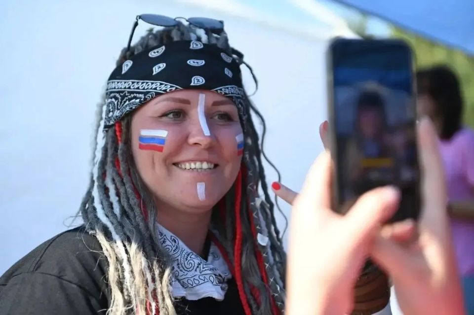 Глава республики поприветствовал участников фестиваля «Воздух Карелии» Глава республики поприветствовал участников фестиваля «Воздух Карелии»