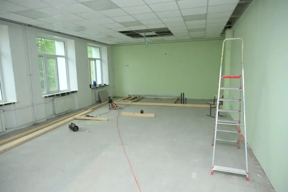 Артур Парфенчиков: Вместе с главой Петрозаводска Инной Колыхматовой и депутатом Петросовета Павлом Петровым проверил ход капремонта школы № 12 Артур Парфенчиков: Вместе с главой Петрозаводска Инной Колыхматовой и депутатом Петросовета Павлом Петровым проверил ход капремонта школы № 12