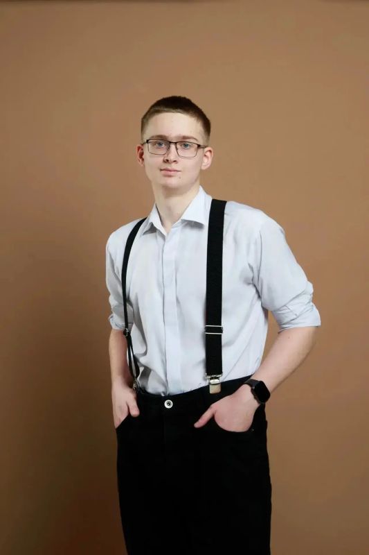 Артур Парфенчиков: Друзья, пришли итоги ЕГЭ по физике, и это сенсация — в Карелии сразу 12 стобалльников! Это лучший показатель за последние 10 лет