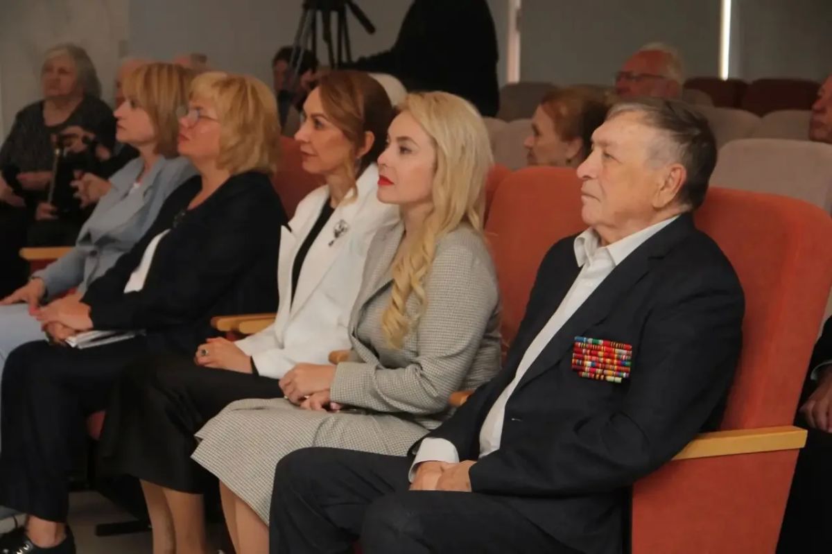 Колыхматова: В преддверии Дня города встретилась с нашими почетными гражданами Колыхматова: В преддверии Дня города встретилась с нашими почетными гражданами