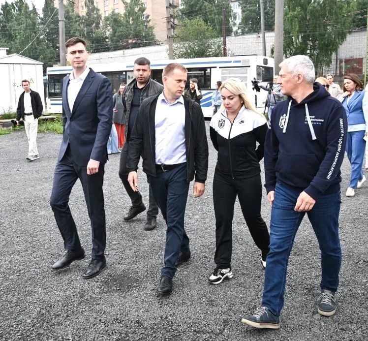 При поддержке Правительства Карелии Петрозаводск закупил ещё 11 новых автобусов для работы на пассажирских маршрутах города При поддержке Правительства Карелии Петрозаводск закупил ещё 11 новых автобусов для работы на пассажирских маршрутах города