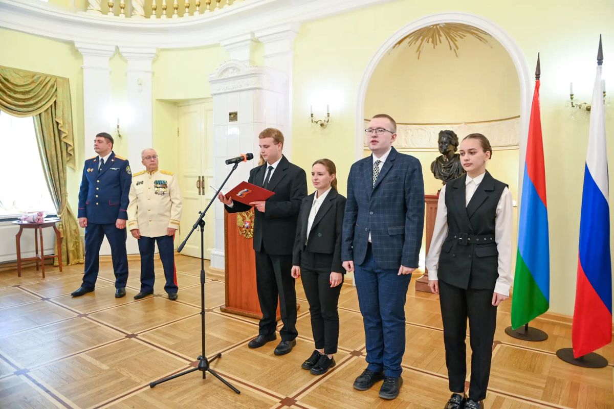 В Петрозаводске состоялось торжественное мероприятие, посвящённое Дню сотрудника органов следствия Российской Федерации В Петрозаводске состоялось торжественное мероприятие, посвящённое Дню сотрудника органов следствия Российской Федерации