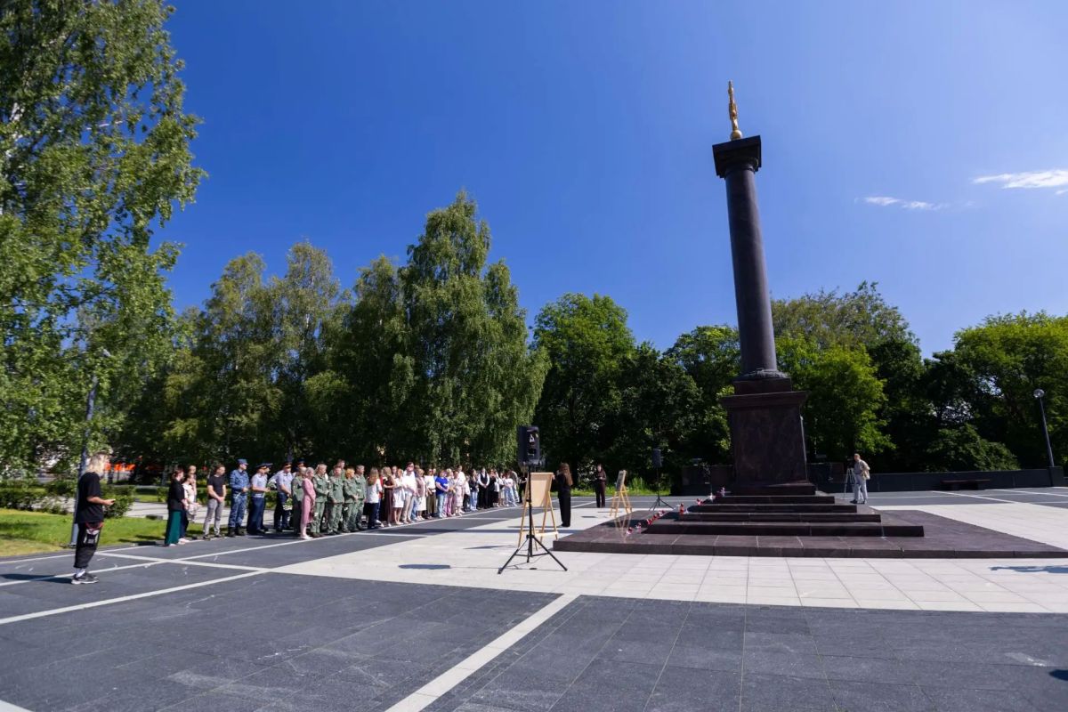 В Петрозаводске прошла акция памяти детей – жертв войны в Донбассе В Петрозаводске прошла акция памяти детей – жертв войны в Донбассе