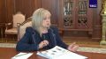 Путин прокомментировал первое место ЕР в бюллетене на выборах, отметив, что вытащивший шар с этой цифрой Карелин "привык быть первым"