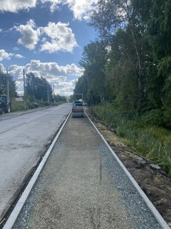 В Петрозаводске ремонтируют тротуары В Петрозаводске ремонтируют тротуары