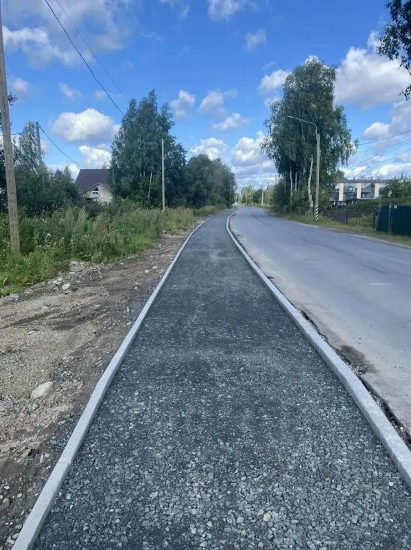 В Петрозаводске ремонтируют тротуары В Петрозаводске ремонтируют тротуары