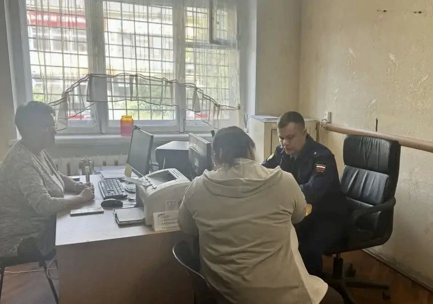 На контроле прокурора республики Дмитрия Харченкова находится работа по организации выездных личных приемов граждан в отдаленных населенных пунктах На контроле прокурора республики Дмитрия Харченкова находится работа по организации выездных личных приемов граждан в отдаленных населенных пунктах