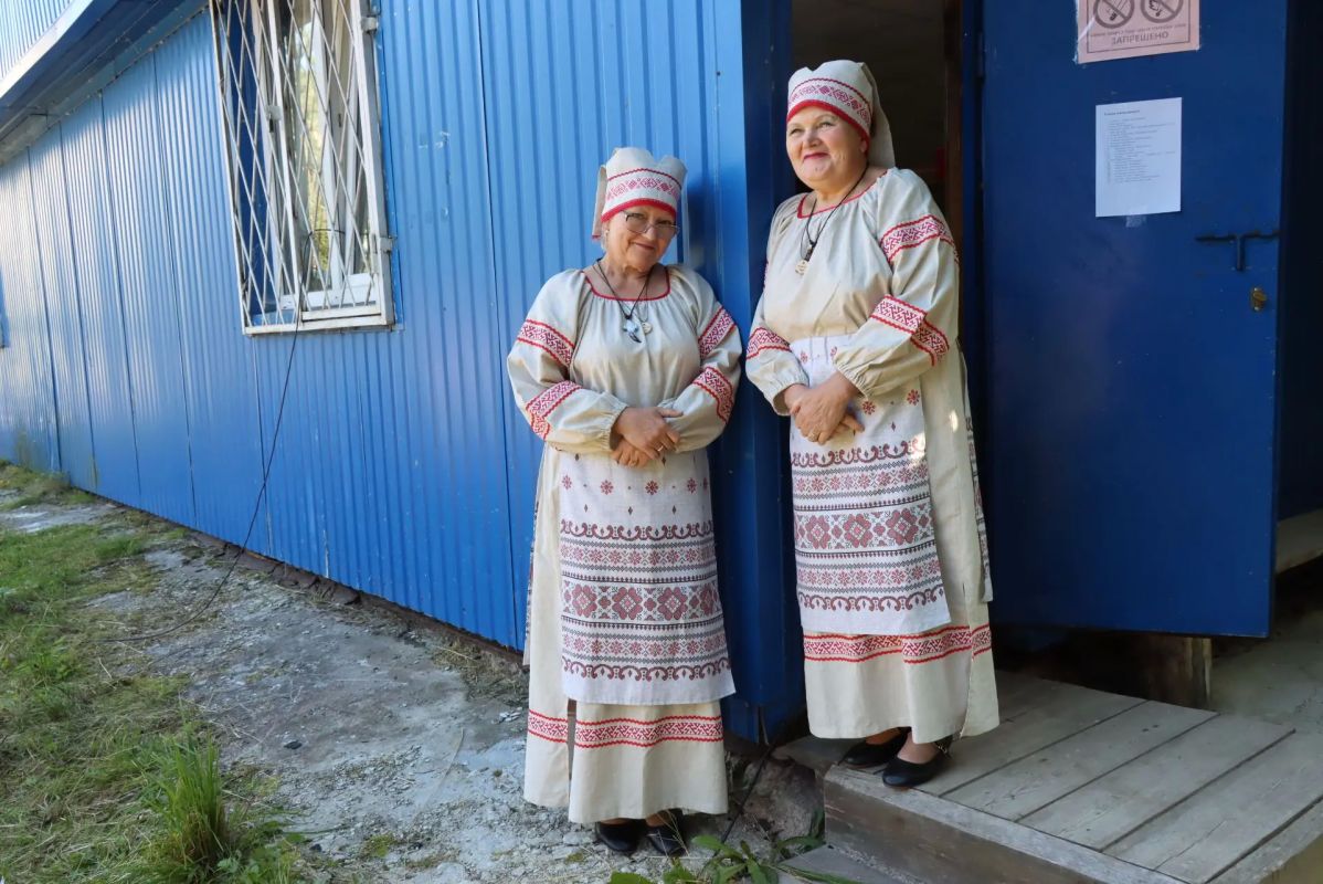 В Доме культуры поселка Кварцитный отремонтировали кровлю по программе «Конкретных дел» В Доме культуры поселка Кварцитный отремонтировали кровлю по программе «Конкретных дел»
