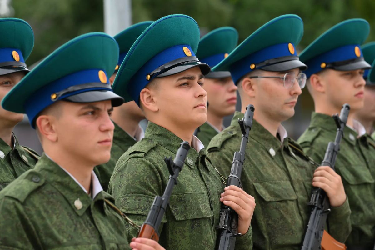 На минувших выходных новобранцы-пограничники приняли присягу в Сортавале и Суоярви На минувших выходных новобранцы-пограничники приняли присягу в Сортавале и Суоярви