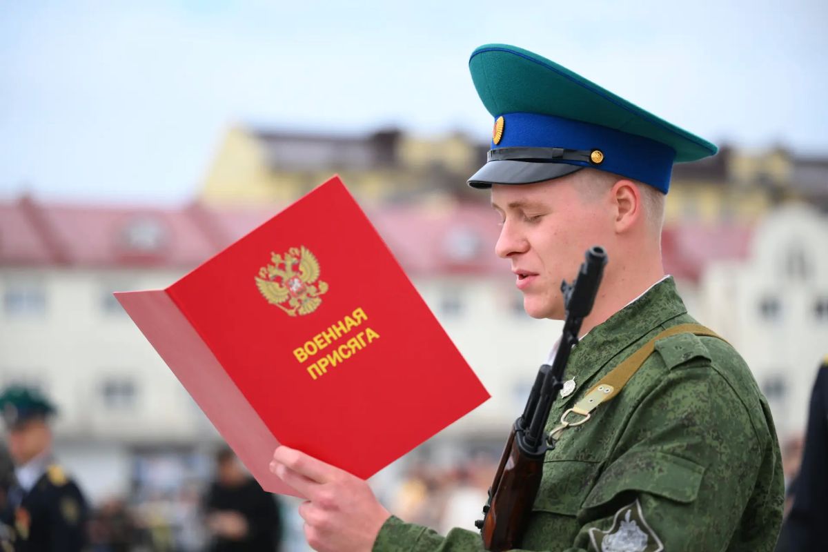 На минувших выходных новобранцы-пограничники приняли присягу в Сортавале и Суоярви На минувших выходных новобранцы-пограничники приняли присягу в Сортавале и Суоярви