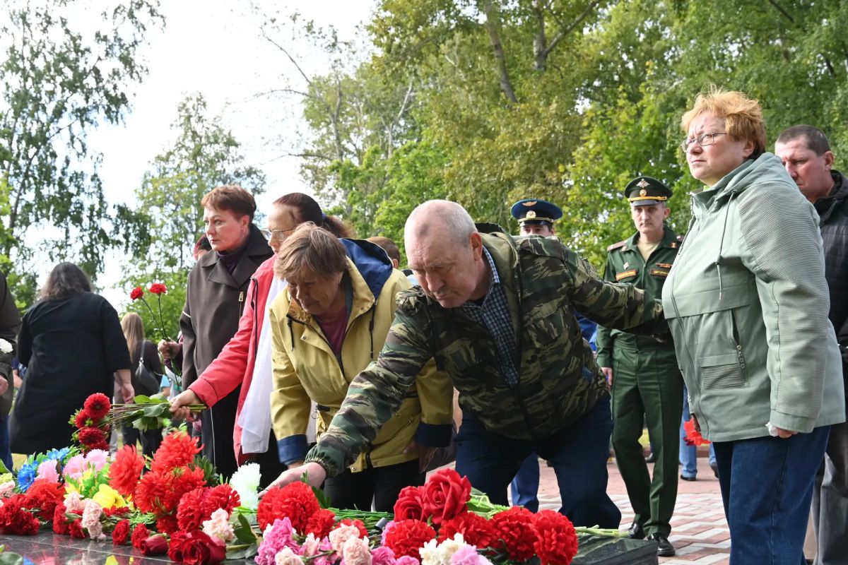 Артур Парфенчиков: Сегодня в Беломорске мы открыли памятник героям СВО Артур Парфенчиков: Сегодня в Беломорске мы открыли памятник героям СВО