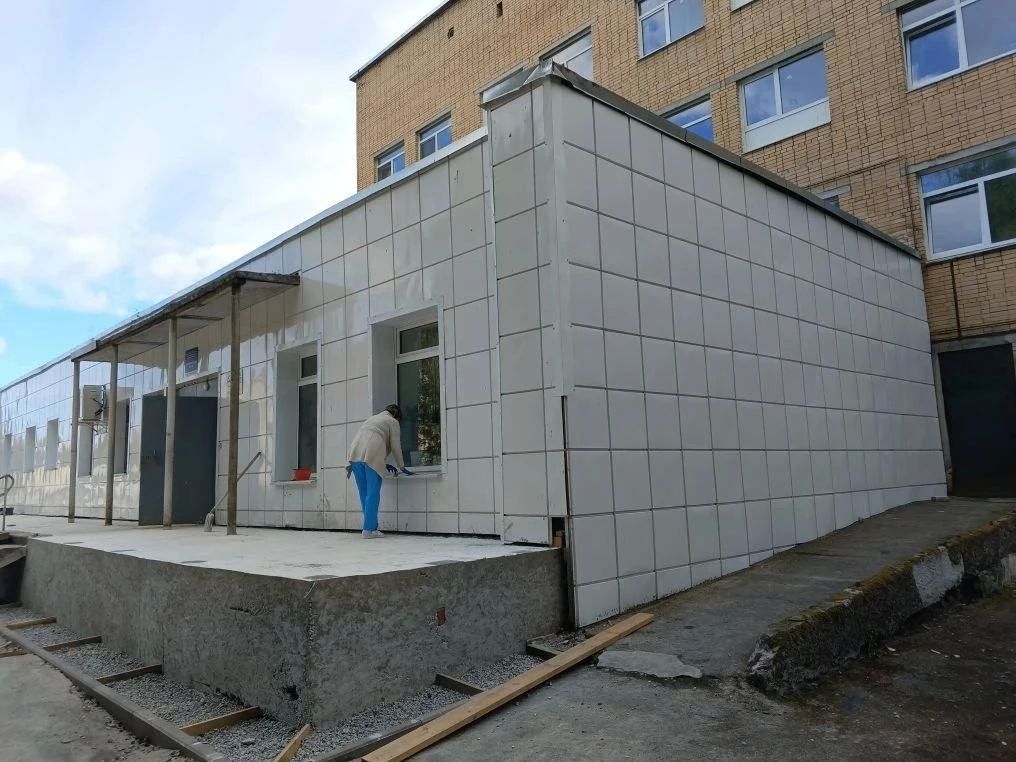 В Минздраве Карелии рассказал, на каком этапе находится ремонт Сегежской ЦРБ