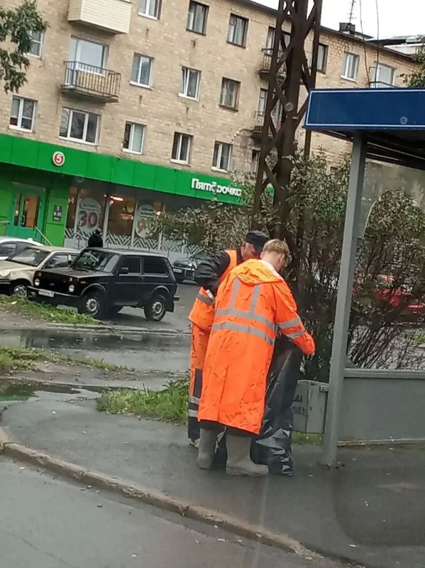 Колыхматова: Согласно прогнозам синоптиков, в ближайшие дни в Петрозаводске ожидаются дожди Но погода — не повод снижать темп работы Колыхматова: Согласно прогнозам синоптиков, в ближайшие дни в Петрозаводске ожидаются дожди Но погода — не повод снижать темп работы